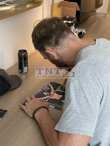 Тимъти Тачър Подписа Бойцовскую яма WWE NXT 8x10 Снимка 1 - Снимки Рестлинга с автограф